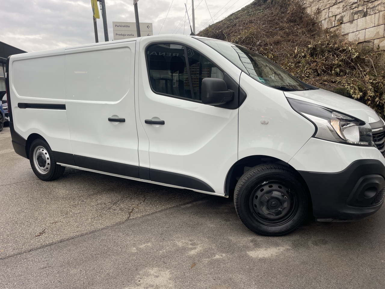 Renault Trafic Furgon 2,0 dCi 120 L2H1P2